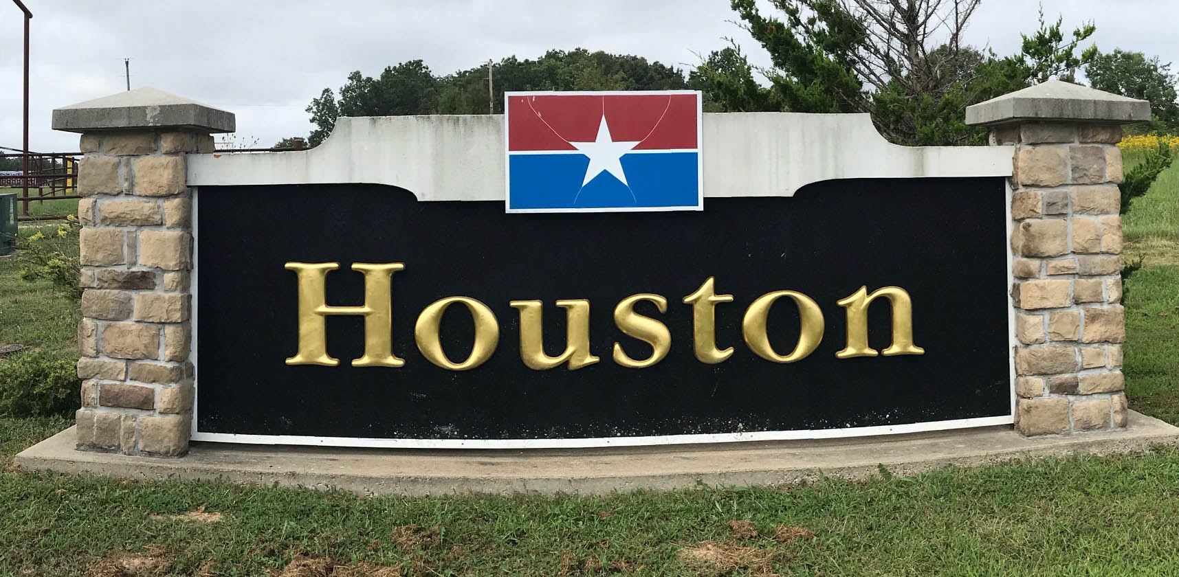 Houston County, MO Sign